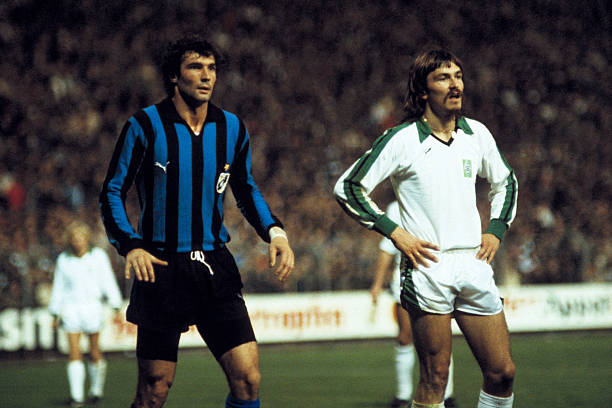 而恩昆库凭 而恩昆库凭